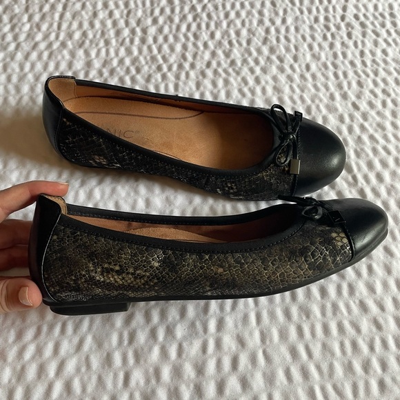 Vionic Minna Boa Ballet Flats Leather Ballerina Slip-on Size 6 37 Snake - Picture 1 of 10